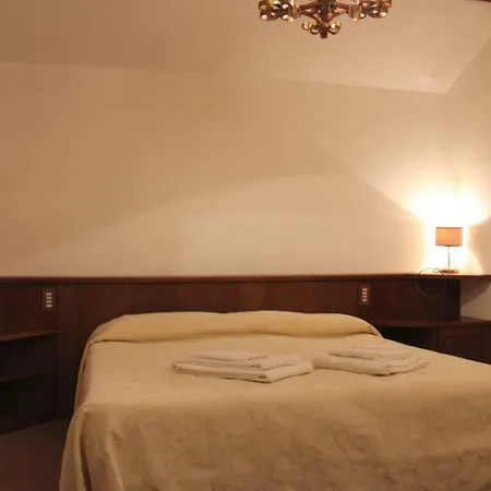 Otel Capannina