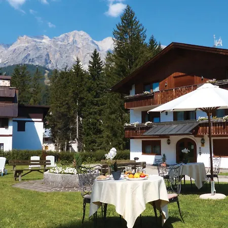 Otel Capannina Cortina dʼAmpezzo
