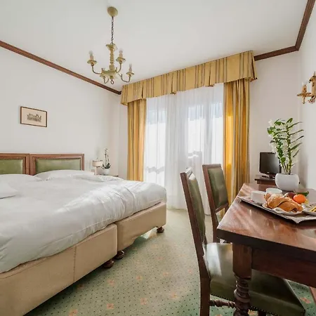 Otel Capannina 3*
